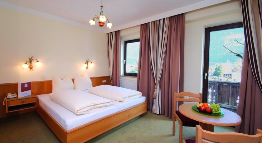 טארנץ Hotel Zum Lamm חדר תמונה
