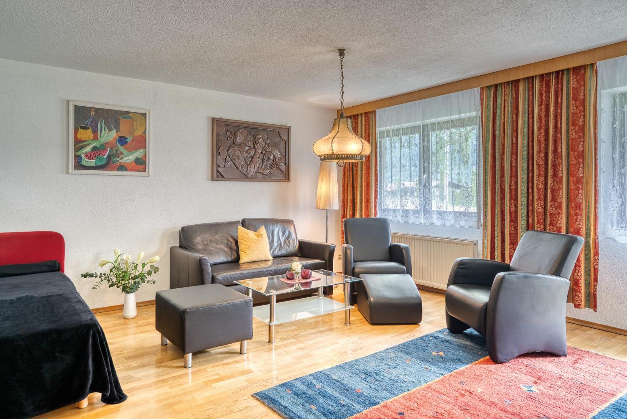 טארנץ Hotel Zum Lamm מראה חיצוני תמונה