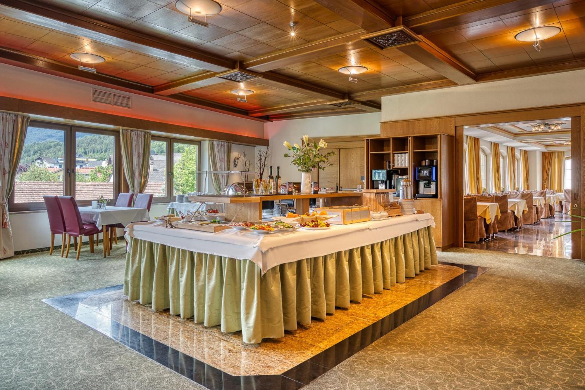 טארנץ Hotel Zum Lamm מראה חיצוני תמונה