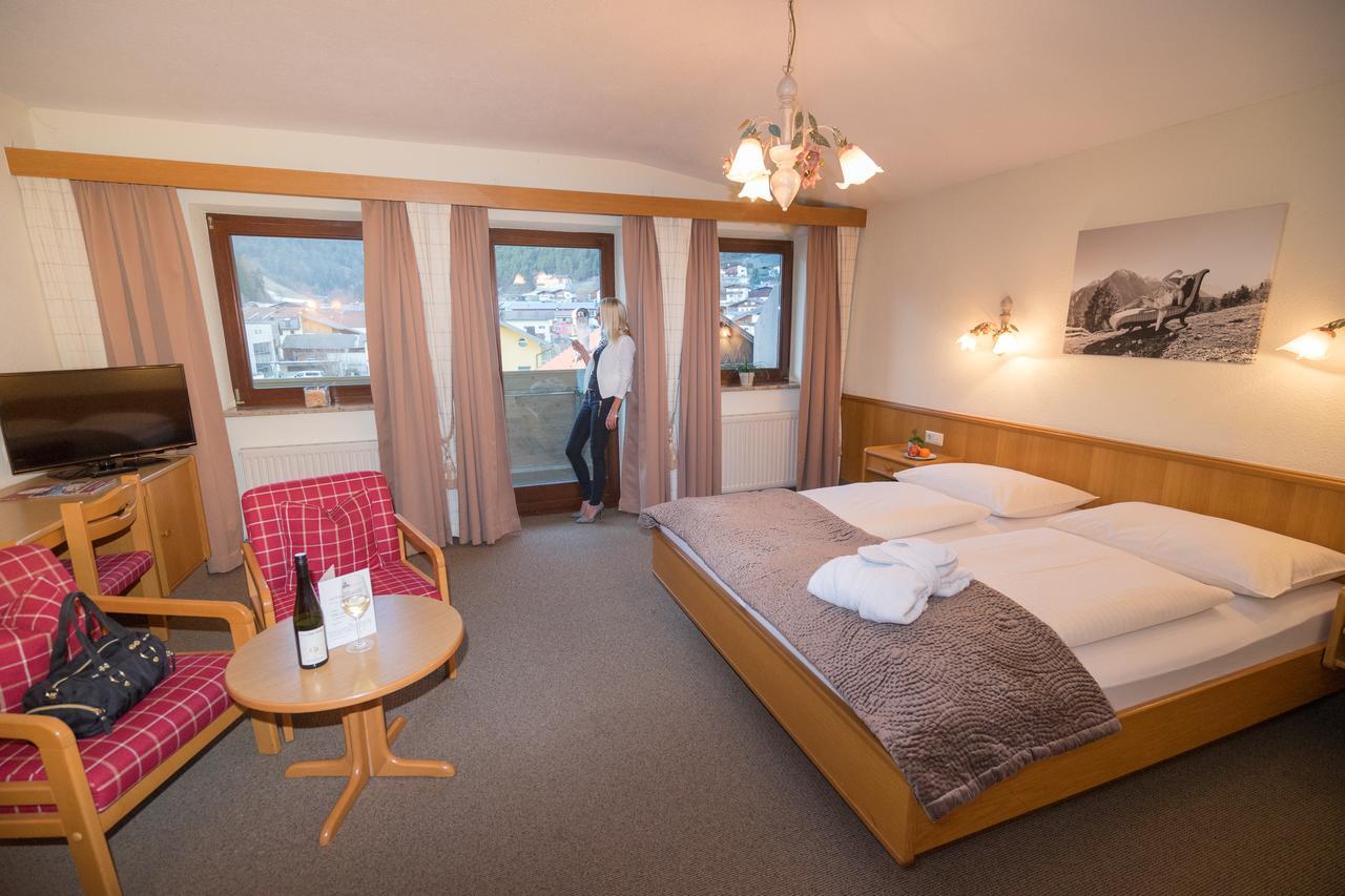טארנץ Hotel Zum Lamm מראה חיצוני תמונה