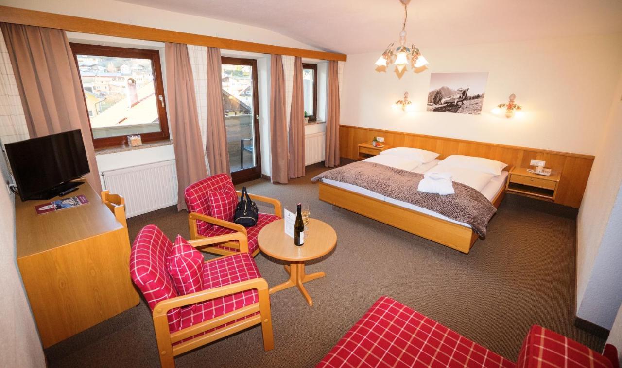 טארנץ Hotel Zum Lamm מראה חיצוני תמונה